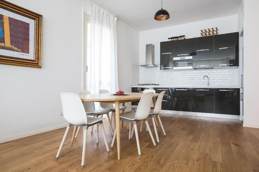 My Trastevere Three Bedroom View Apartment -Top Collection Рим Екстериор снимка